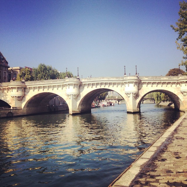 Oldest bridge in Paris